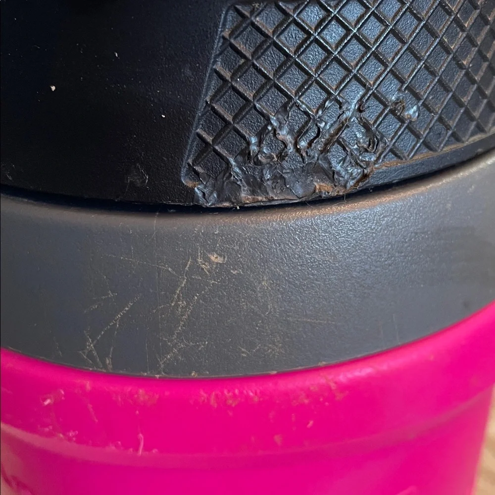 Under Armour Thermos pink screw lid hanging handle sports locking flip spout